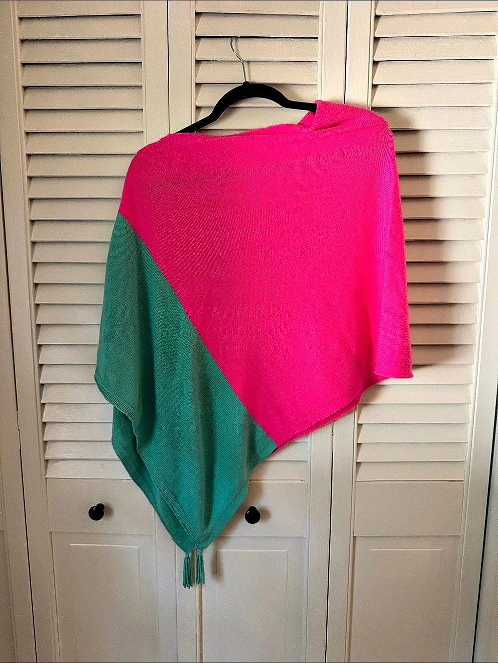 Lilly Pulitzer Color Block Fringe Poncho in Pink & Green Like New
